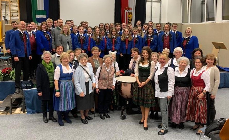 Goldhaubengruppe Thalheim spendete € 2.500,- an Trachtenmusikkapelle